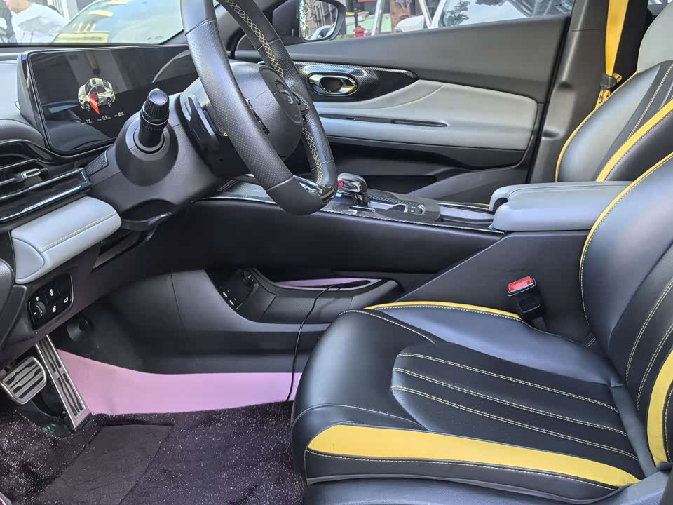 Trumpchi Shadow Leopard