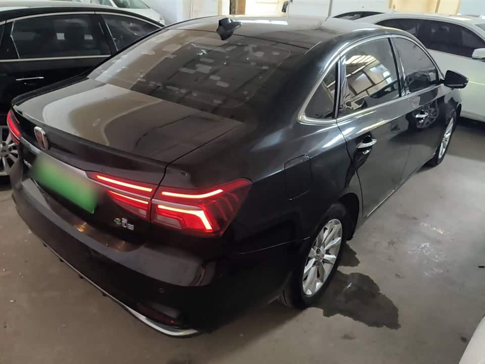 Roewe i6