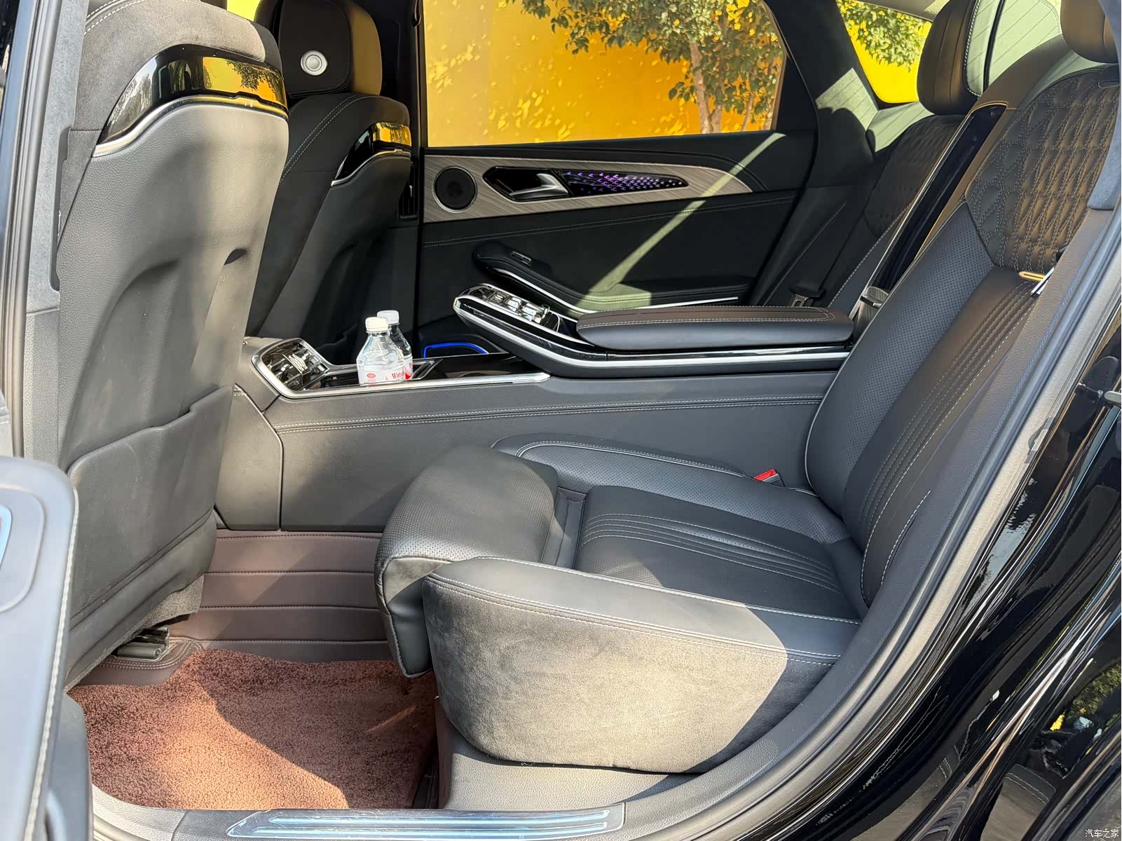 Hongqi H9, 2021 10