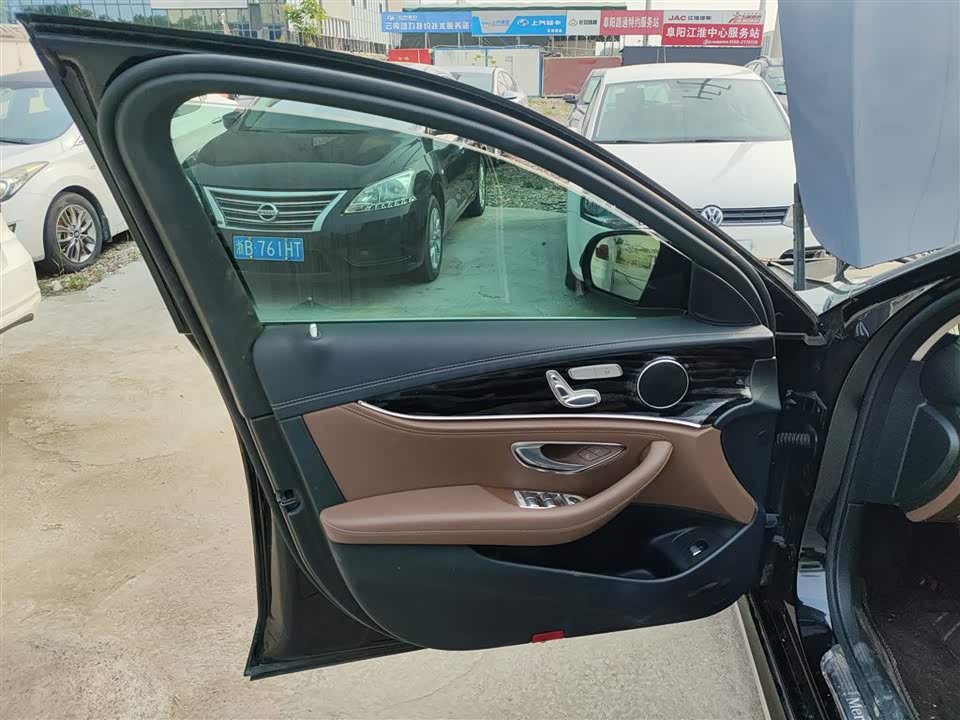 Mercedes-Benz E-class Mercedes-Benz E-class