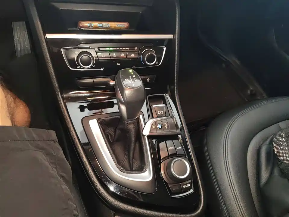 BMW 2 series station wagon