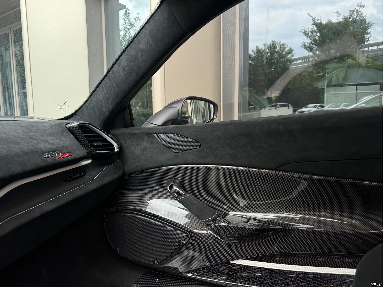 Ferrari 488, 2018 16