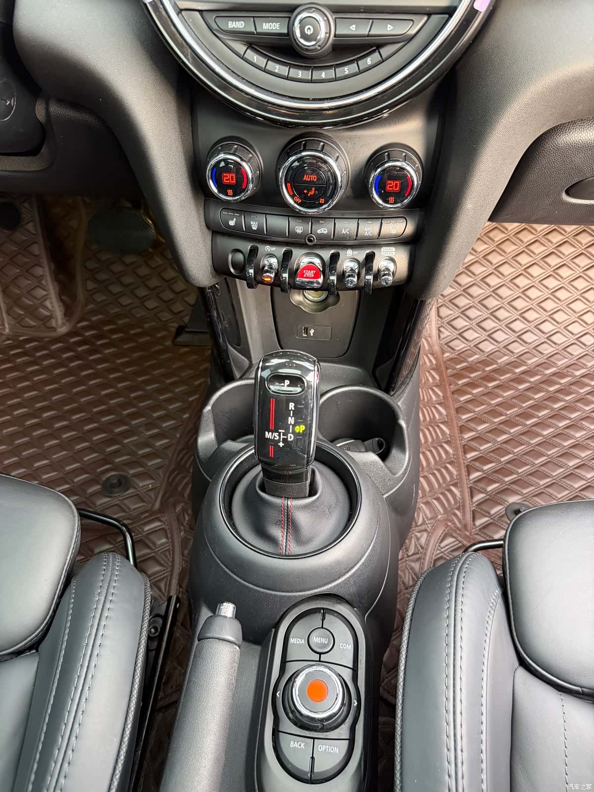 Mini Cooper, 2020 10