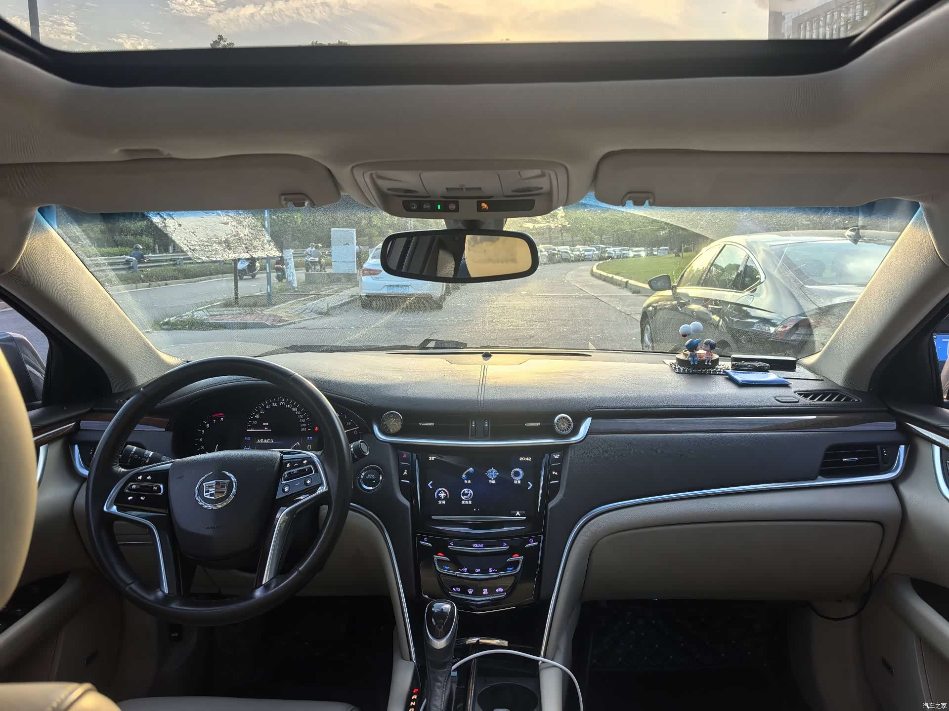 Cadillac XTS, 2013 7