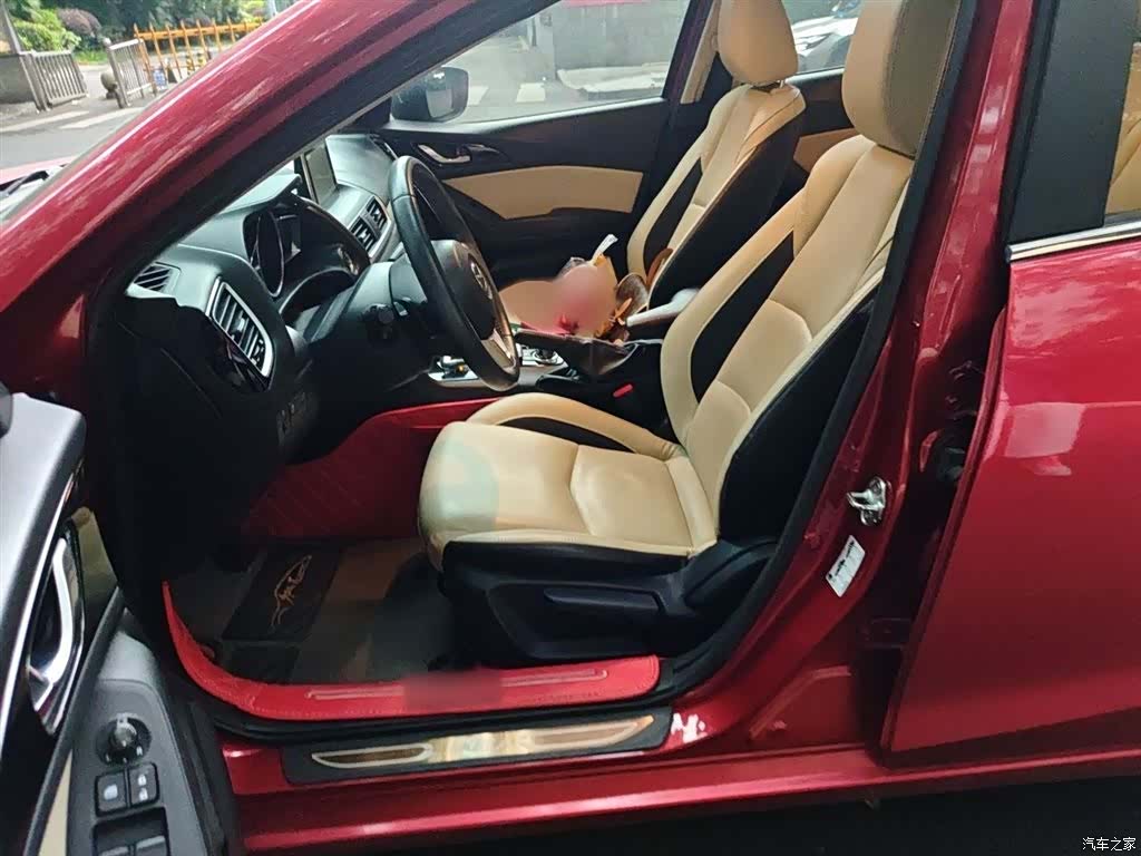 Mazda Mazda3, 2014 8
