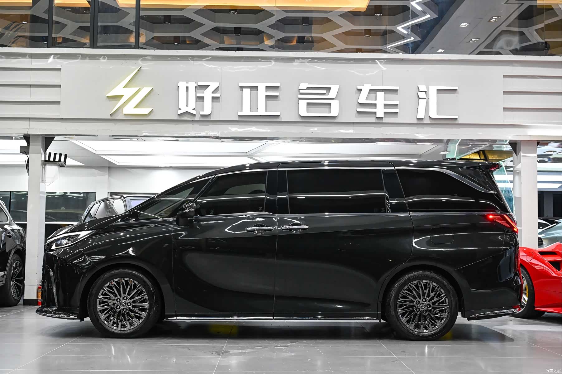 Lexus LM, 2024 2