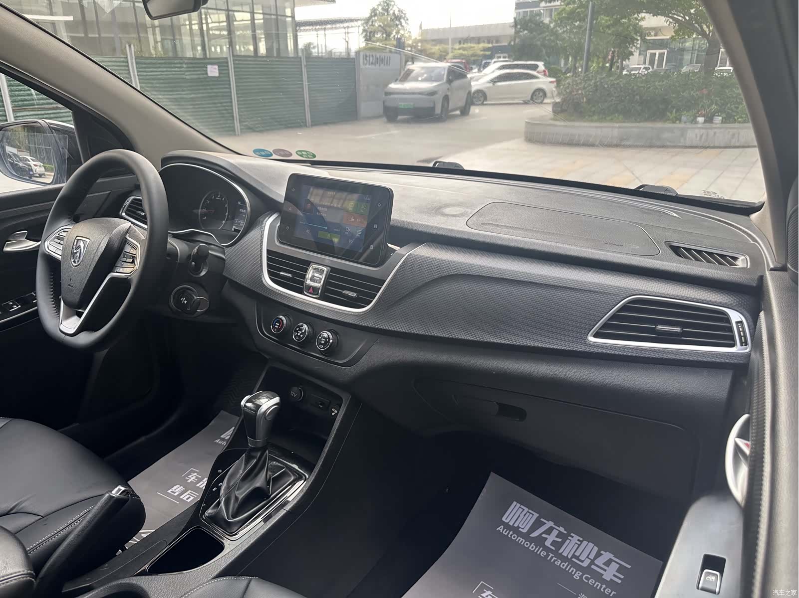 Wuling 730, 2019 16