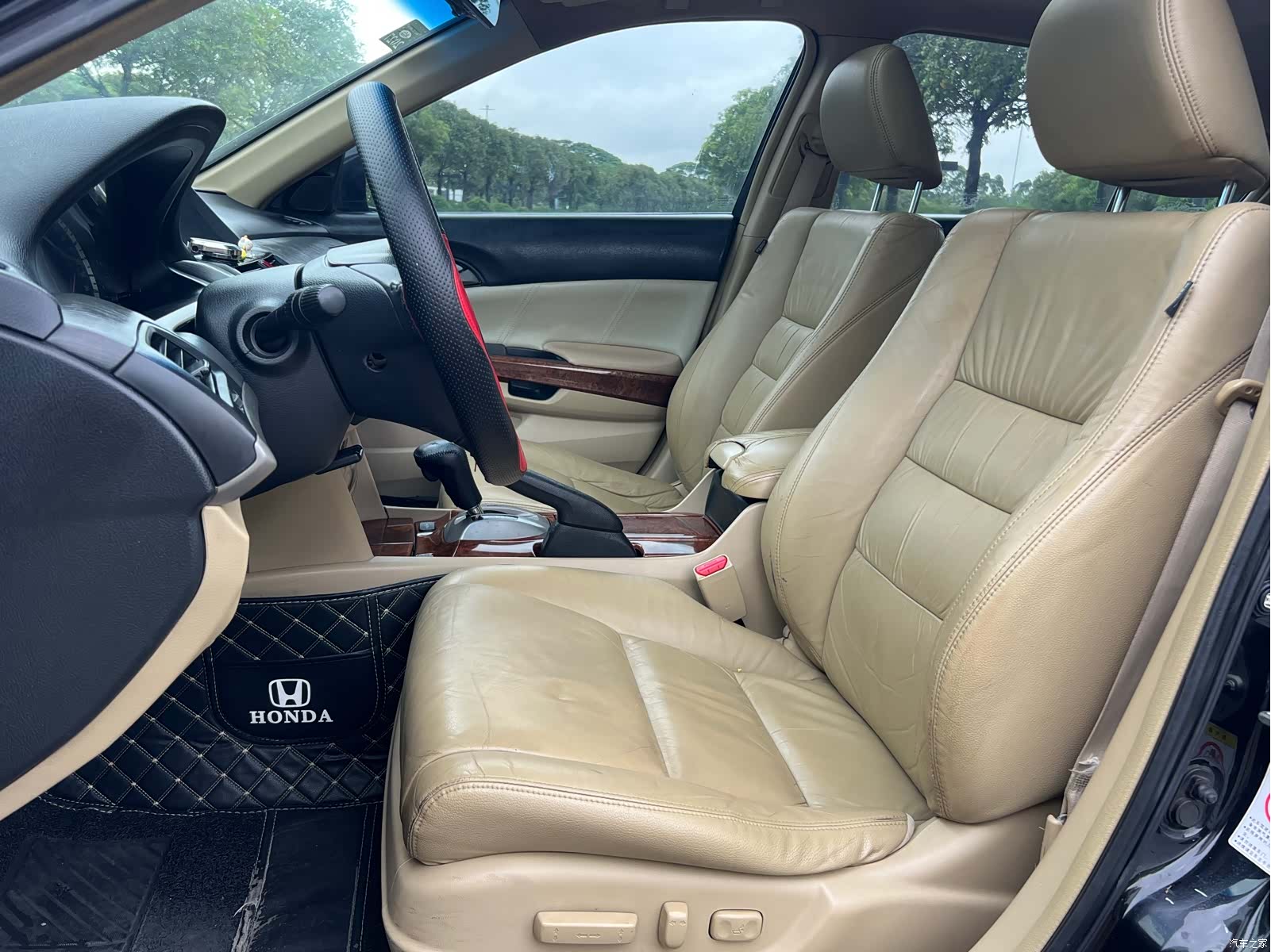 Honda Accord, 2011 10