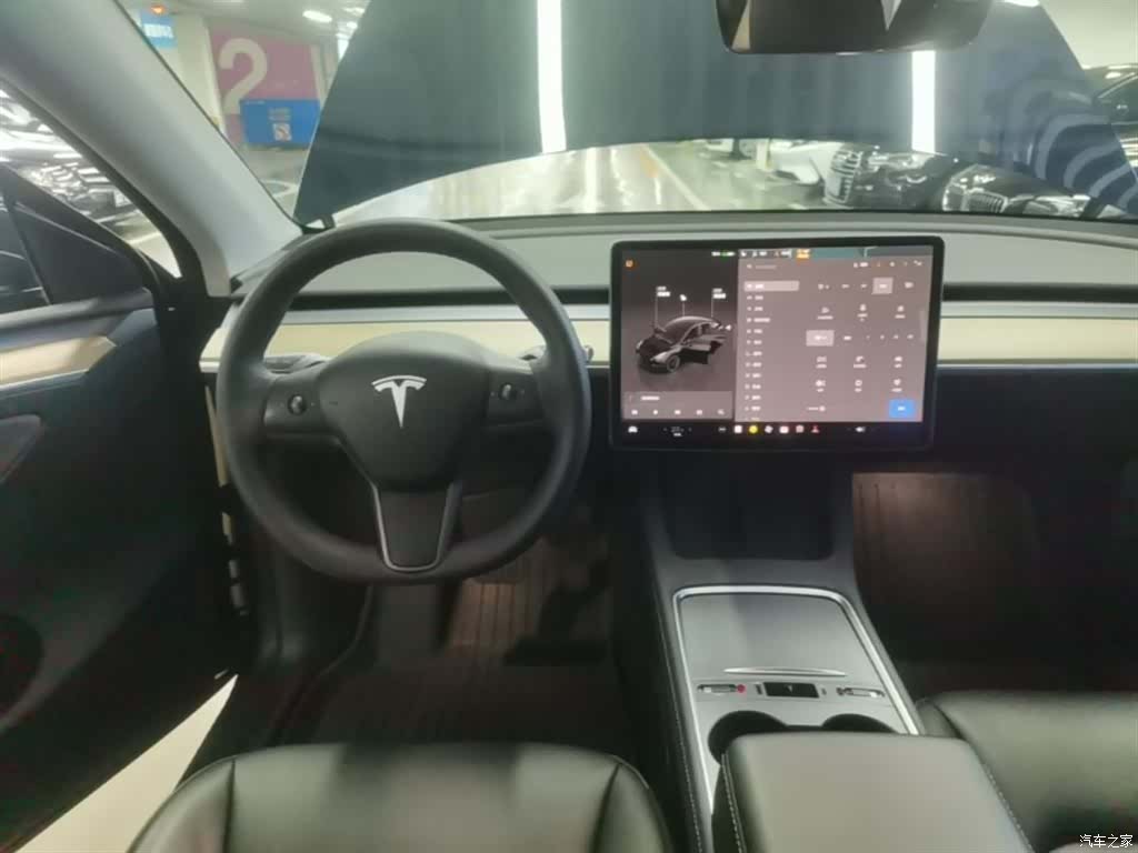 Tesla Model Y, 2023 11