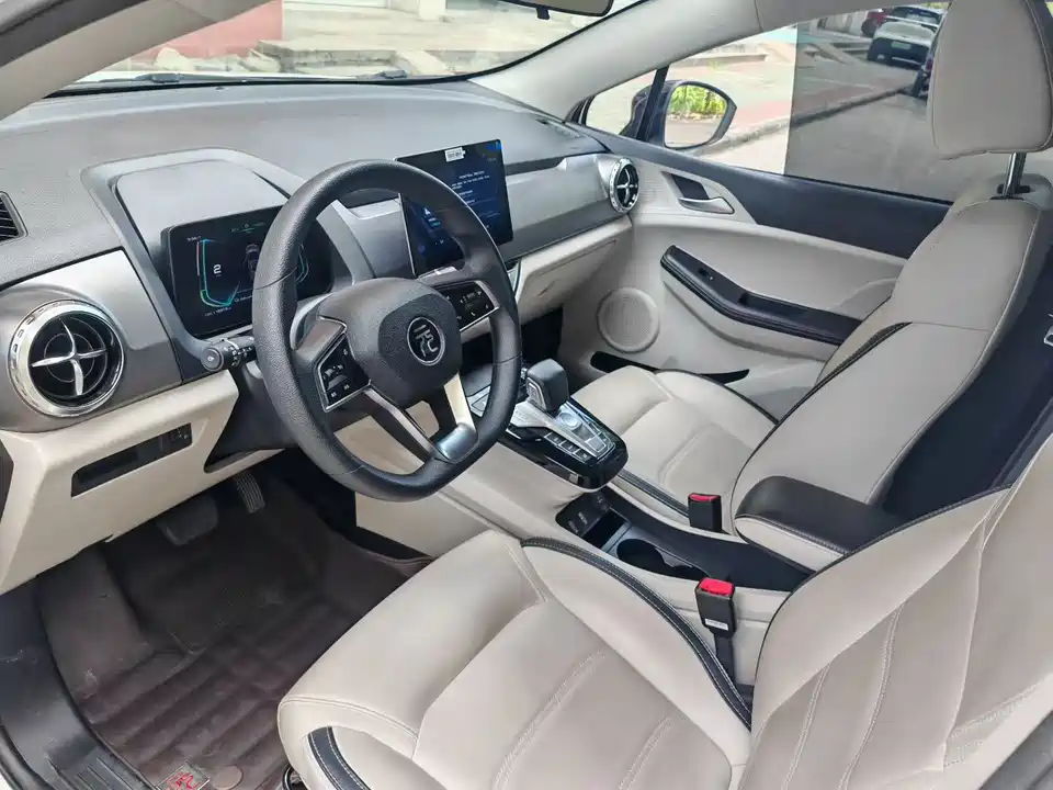 BYD Yuan Pro BYD Yuan Pro