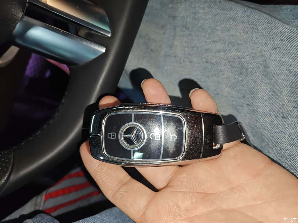 Mercedes-Benz E-Class, 2023 17