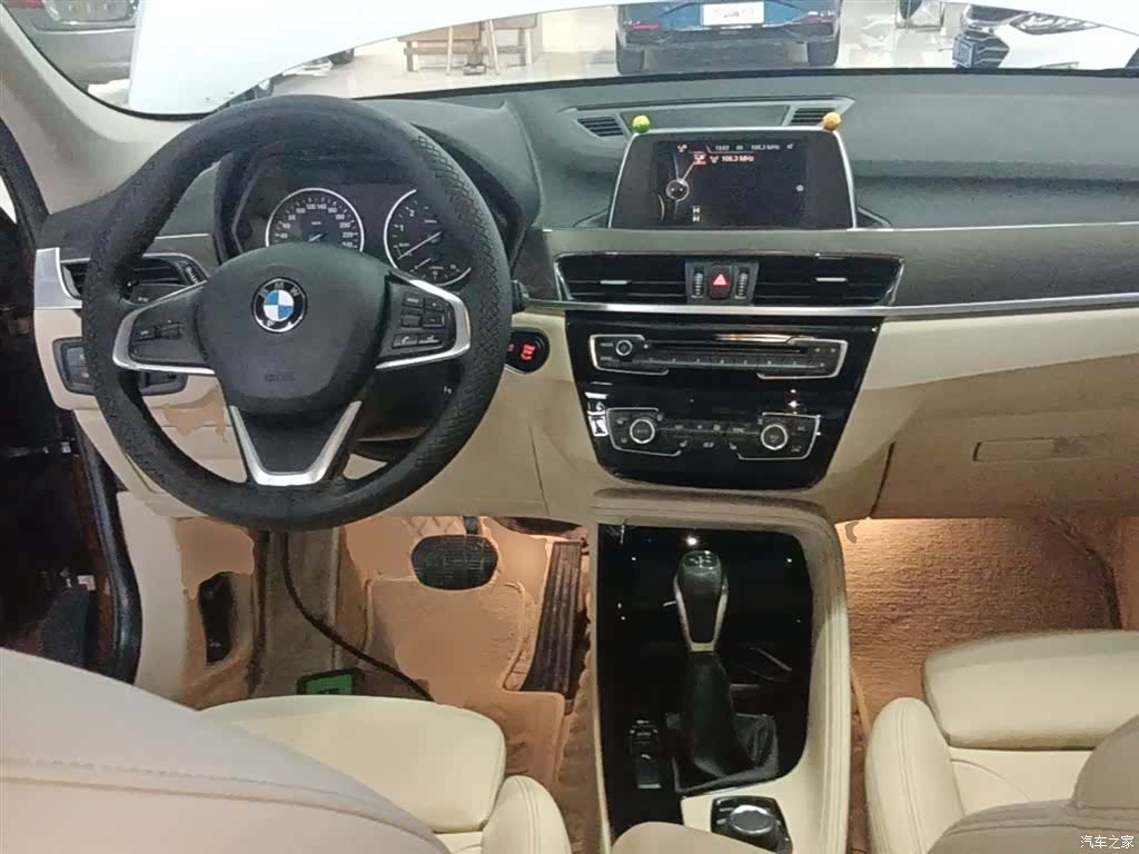 BMW X1, 2018 10