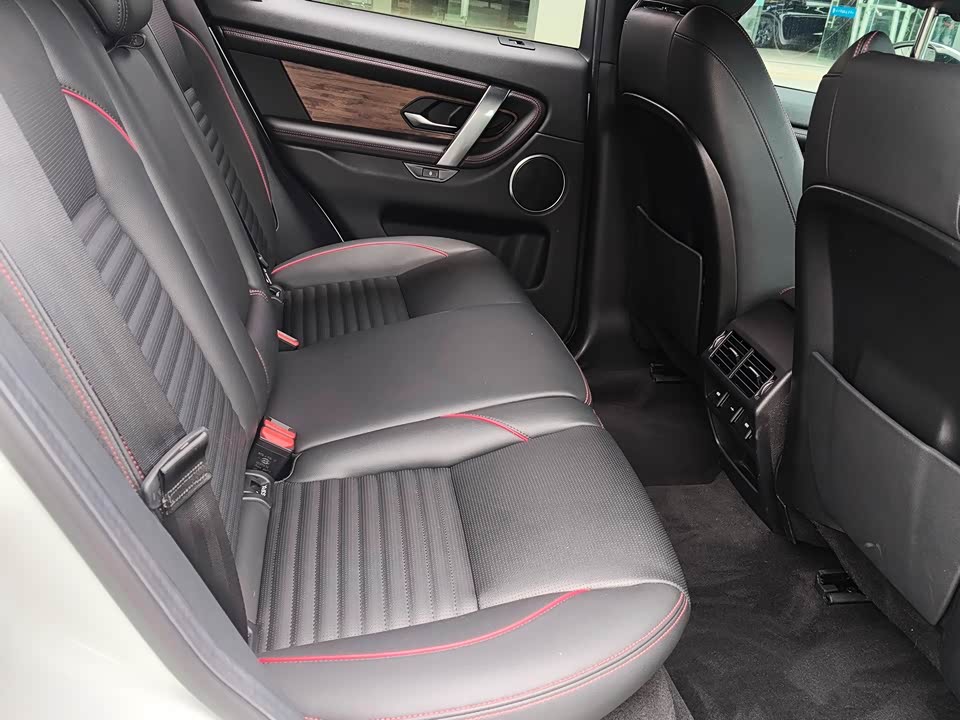 Land Rover Discover sports