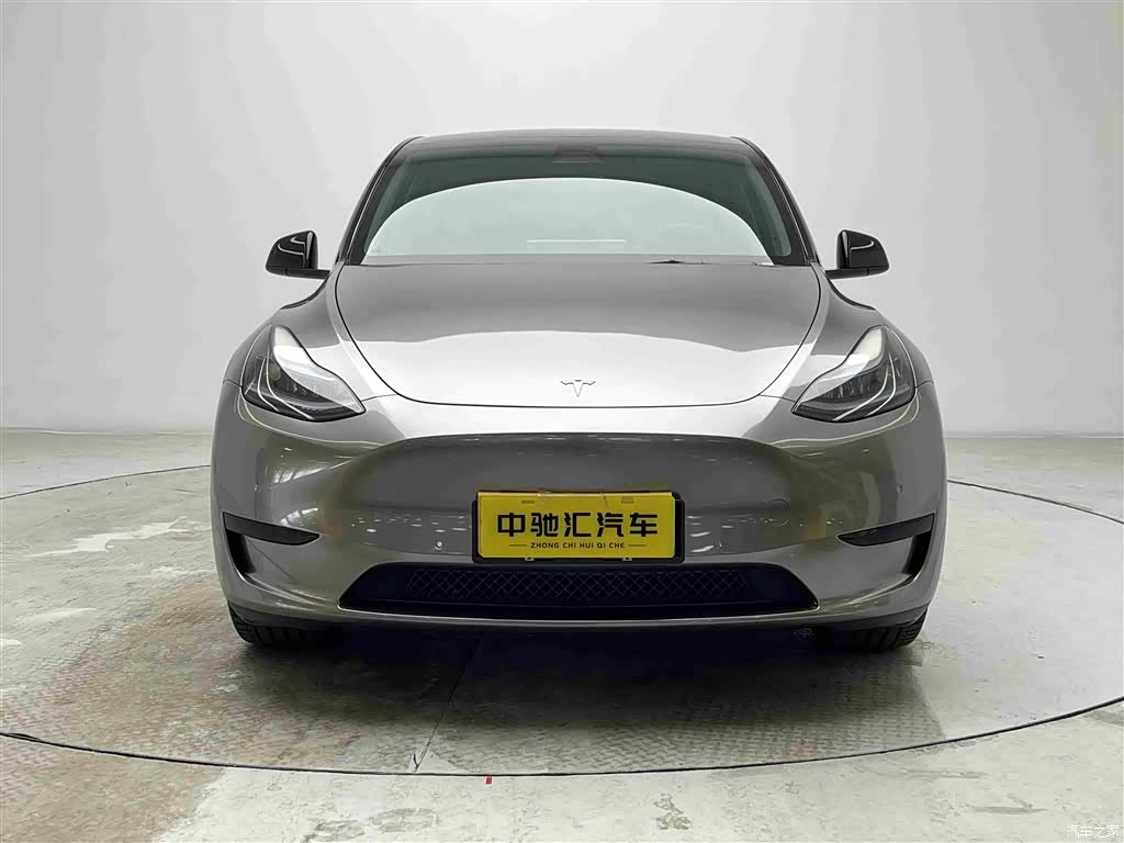 Tesla Model Y, 2023 2