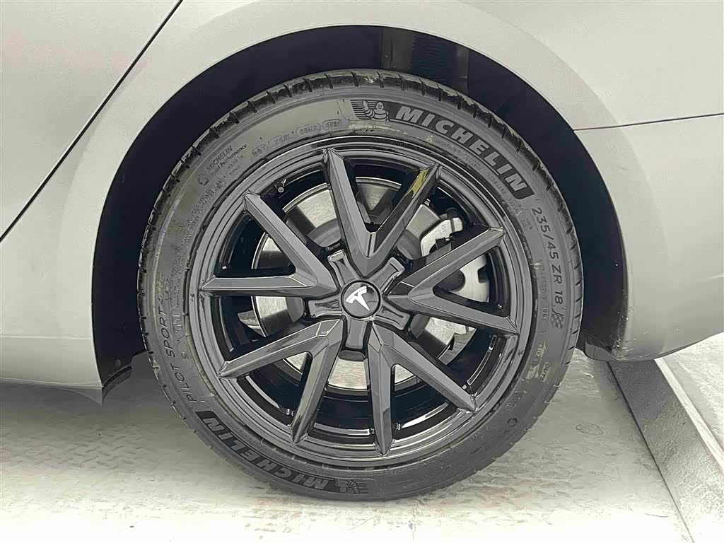 Tesla Model 3, 2021 17