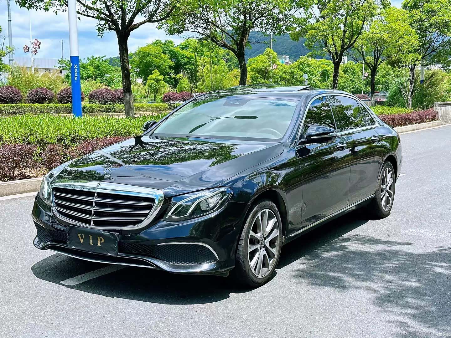 Mercedes-Benz E-Class, 2016 3