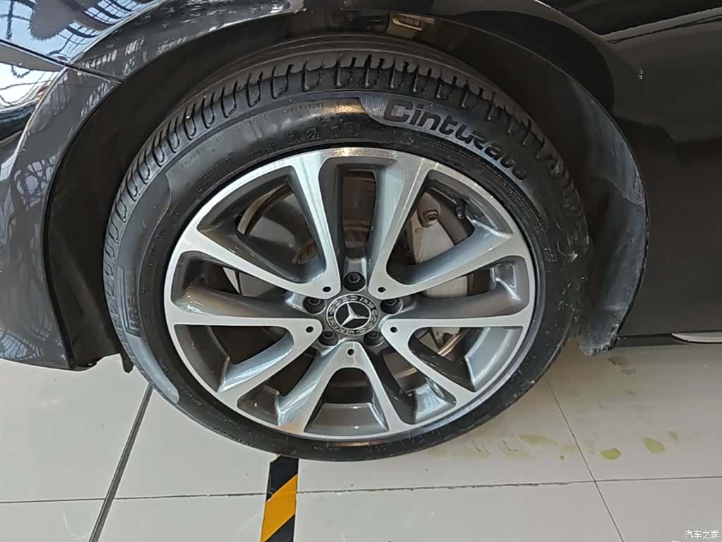 Mercedes-Benz E-Class, 2018 23