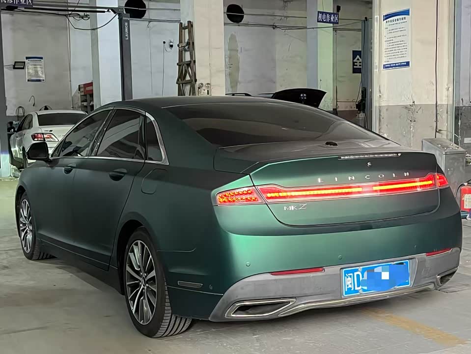 Lincoln MKZ