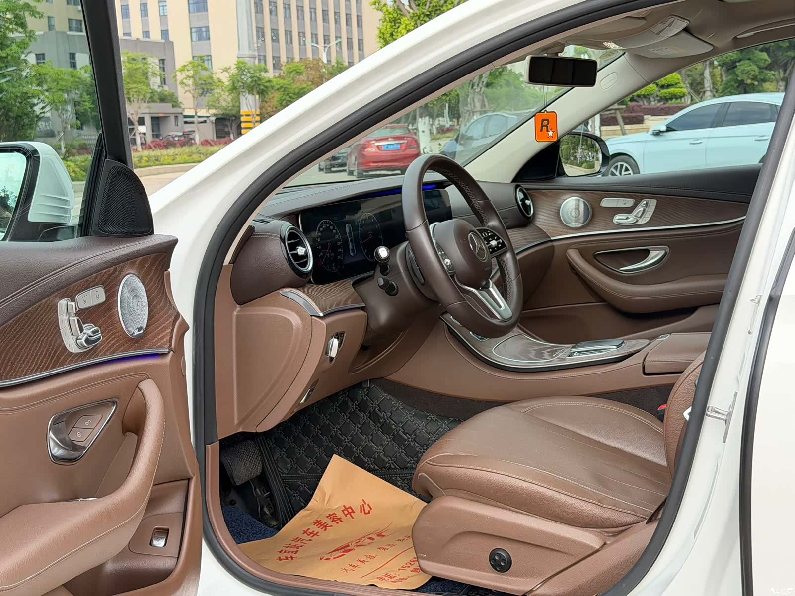 Mercedes-Benz E-Class, 2019 4