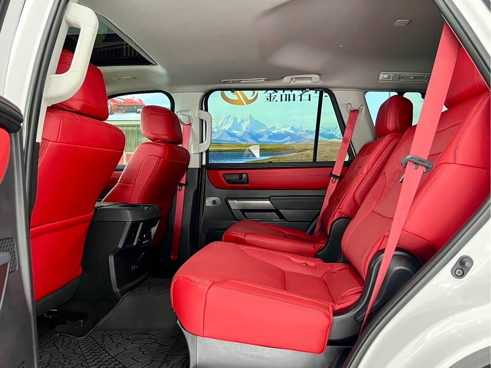 Toyota Sequoia