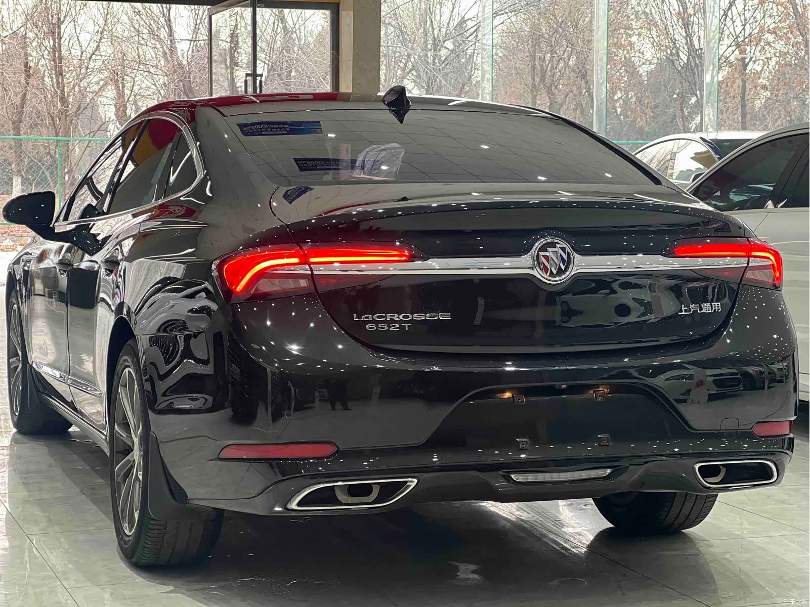 Buick LaCrosse, 2022 все фото