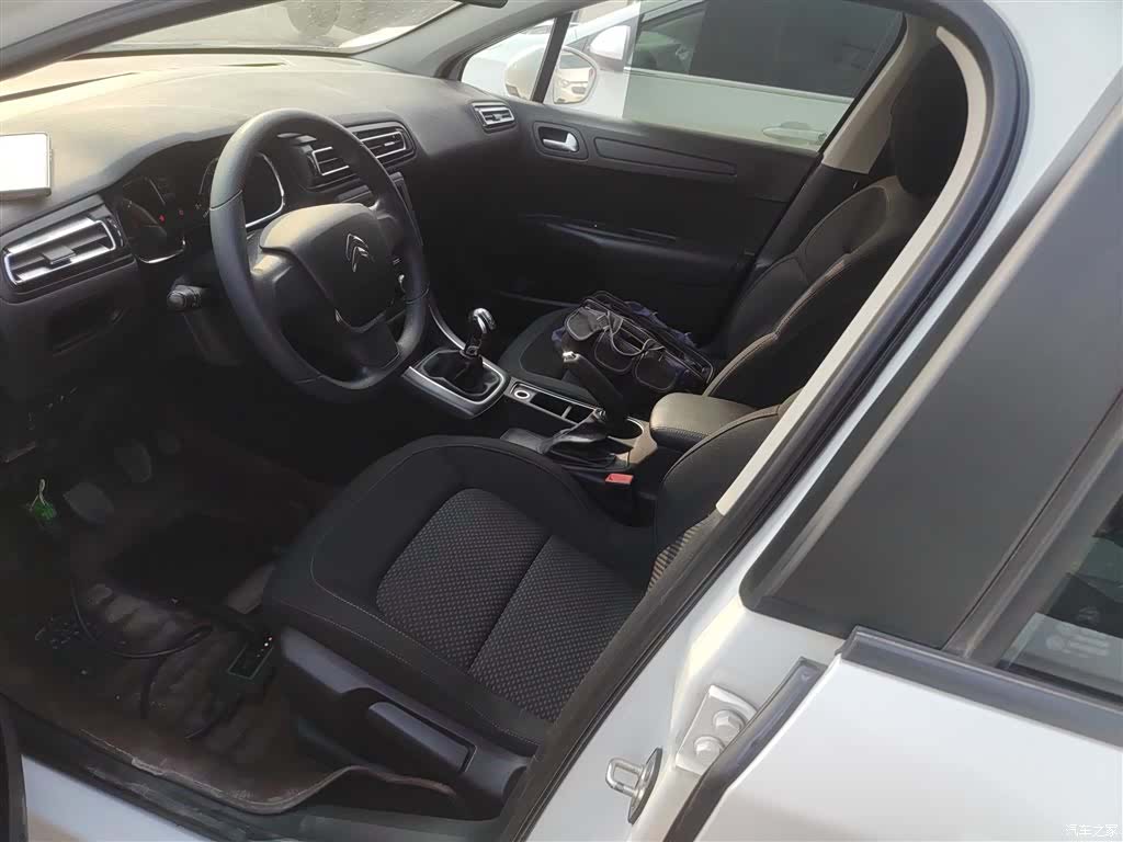 Citroen C4, 2016 11