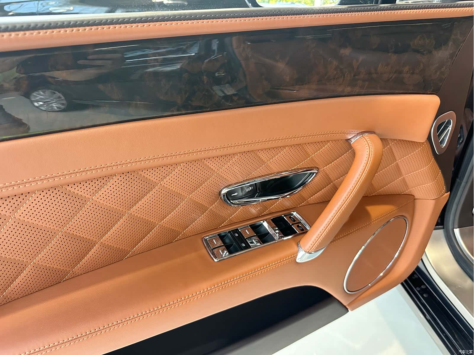 Bentley Flying Spur, 2018 9