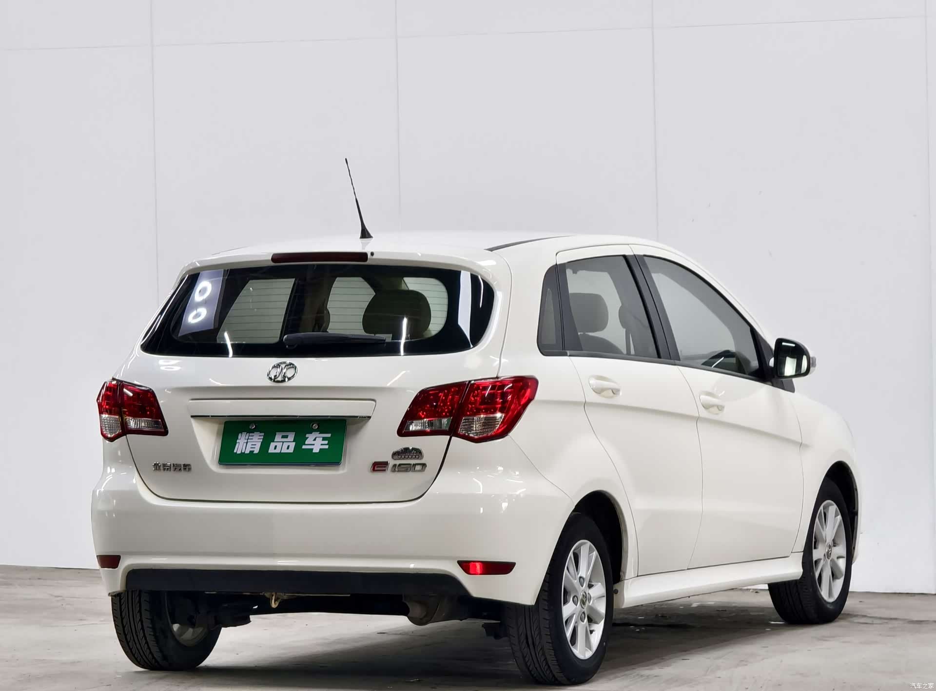 BAIC E Series, 2015 4