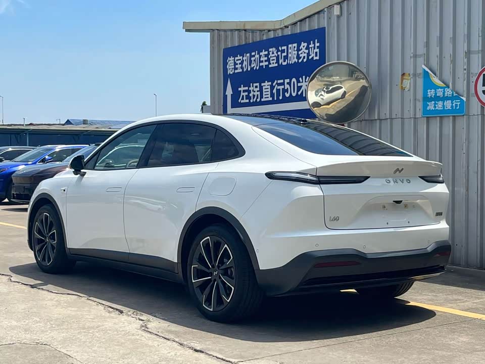 NIO L60