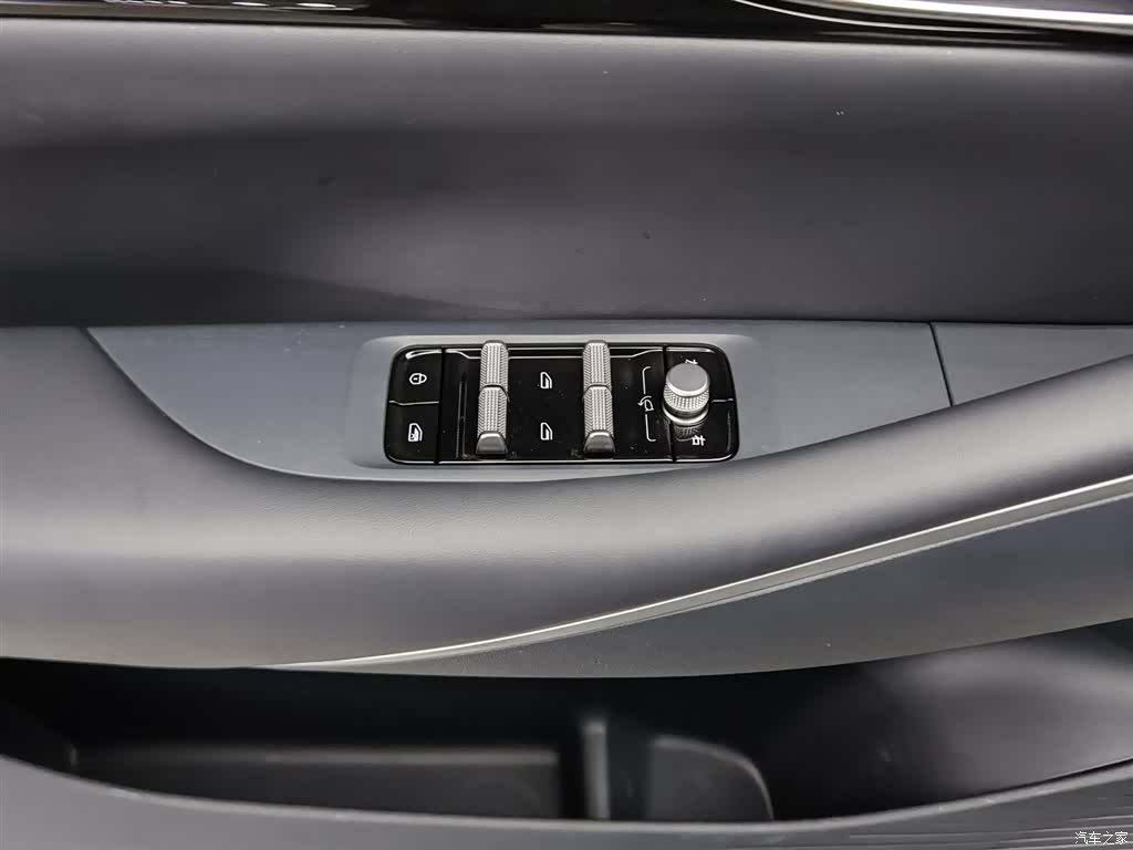 Geely Galaxy E5, 2025 9