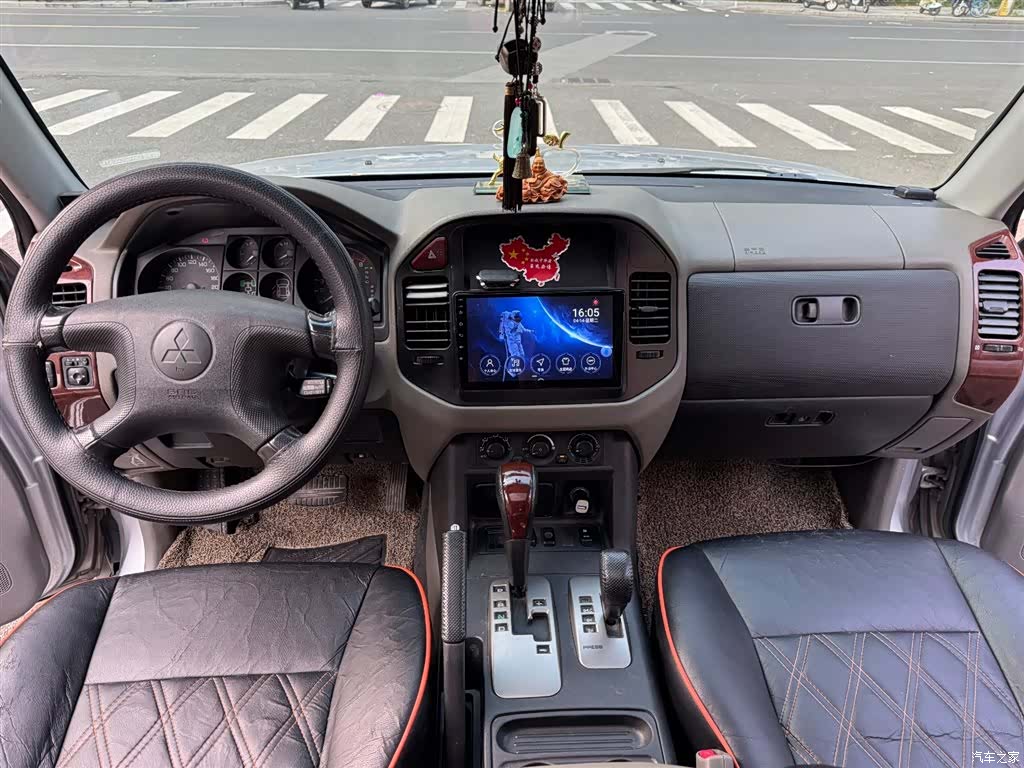 Mitsubishi Pajero, 2007 14