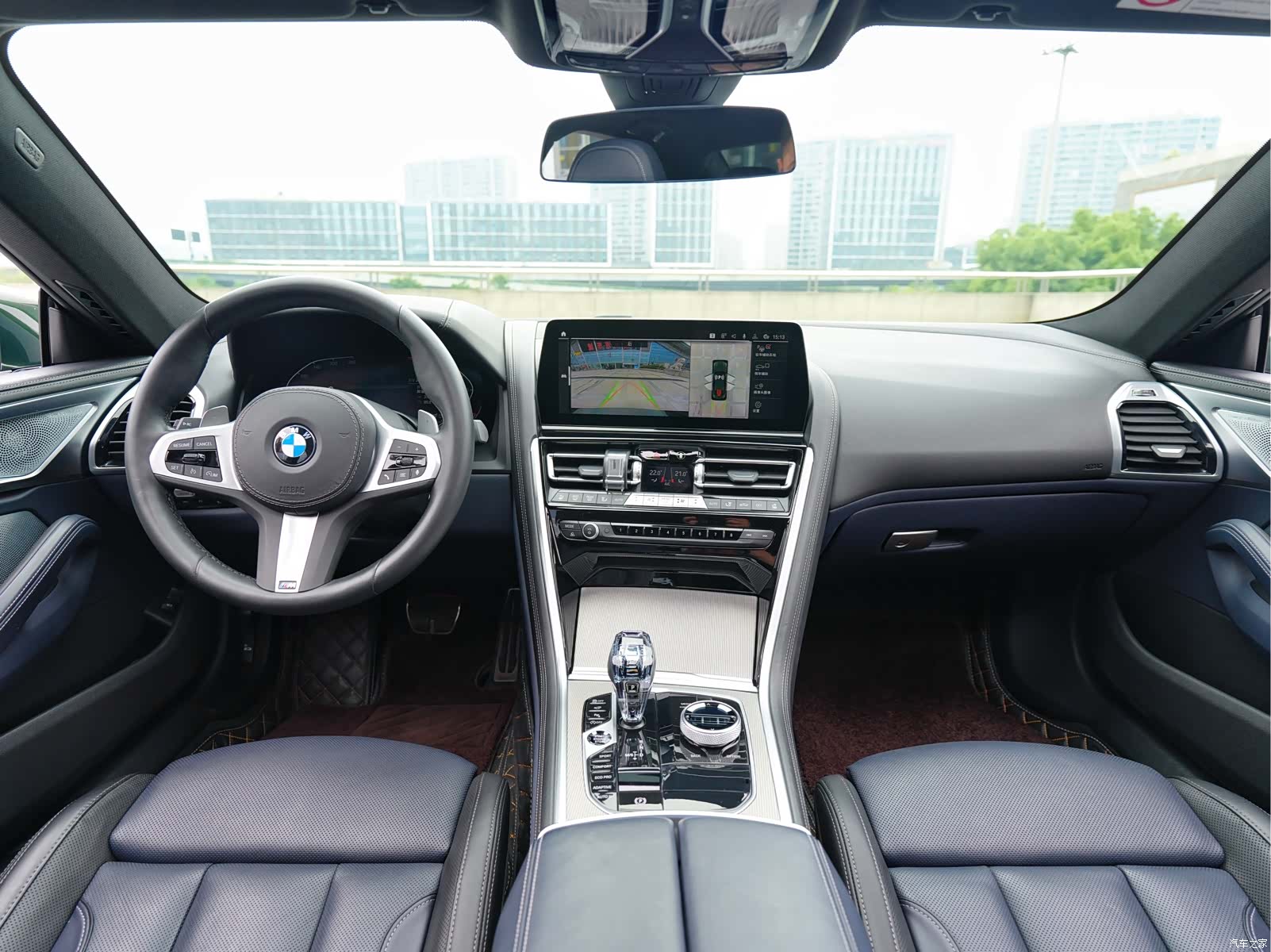 BMW 8 Series, 2023 10