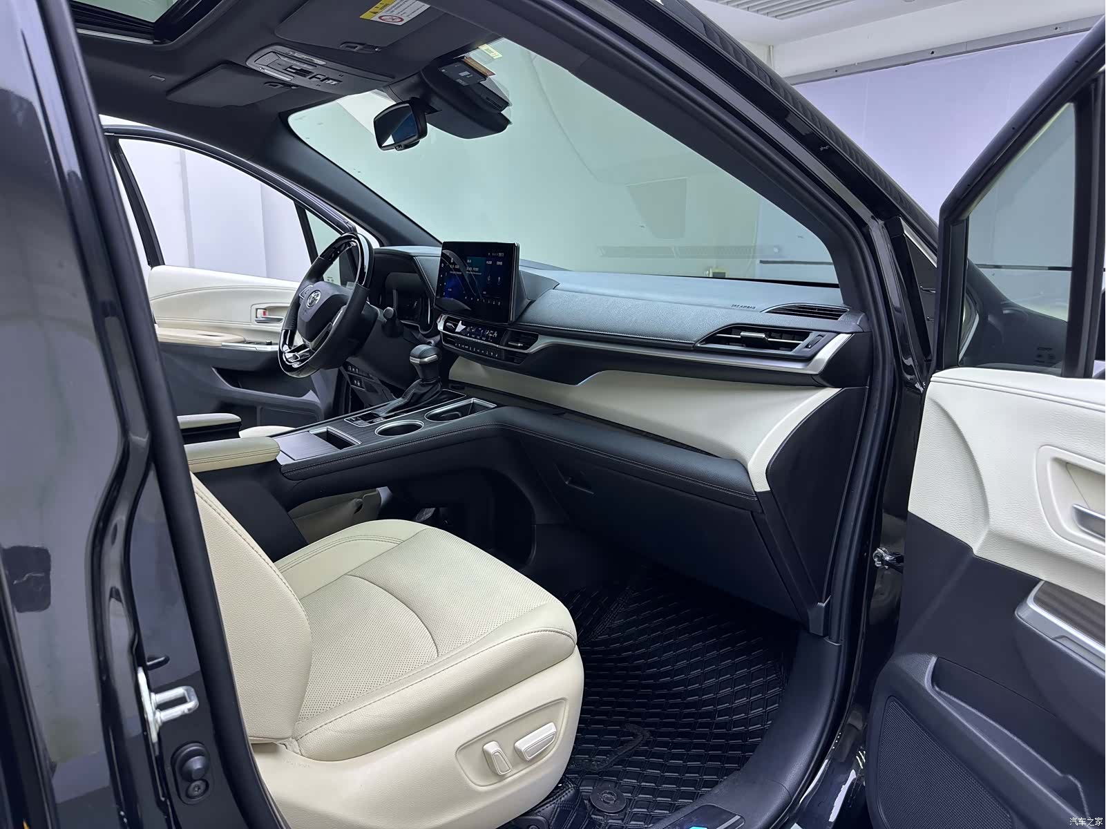 Toyota Sienna, 2022 12