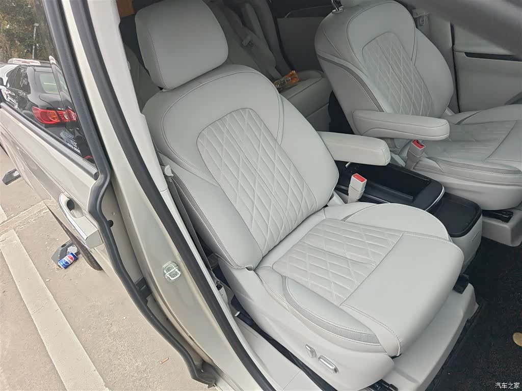 Buick GL8, 2022 20
