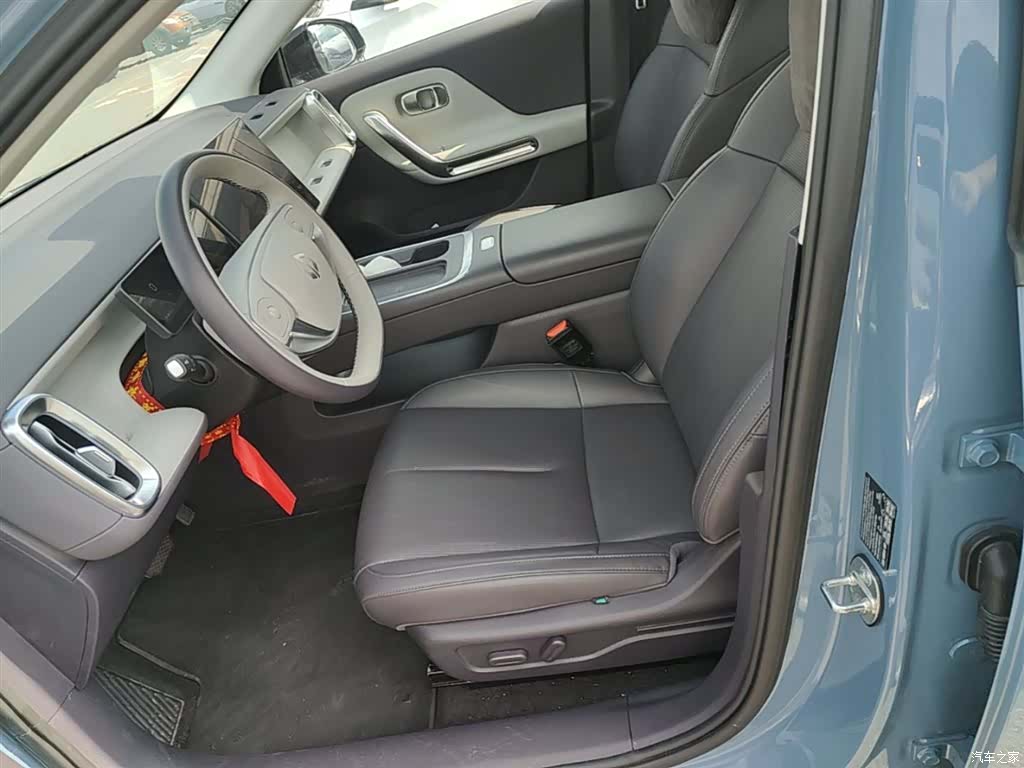 Leapmotor B01, 2025 15
