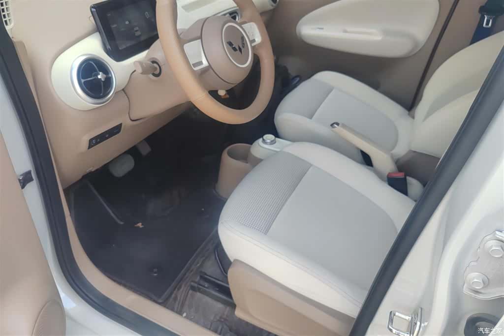 Wuling MINIEV, 2025 9