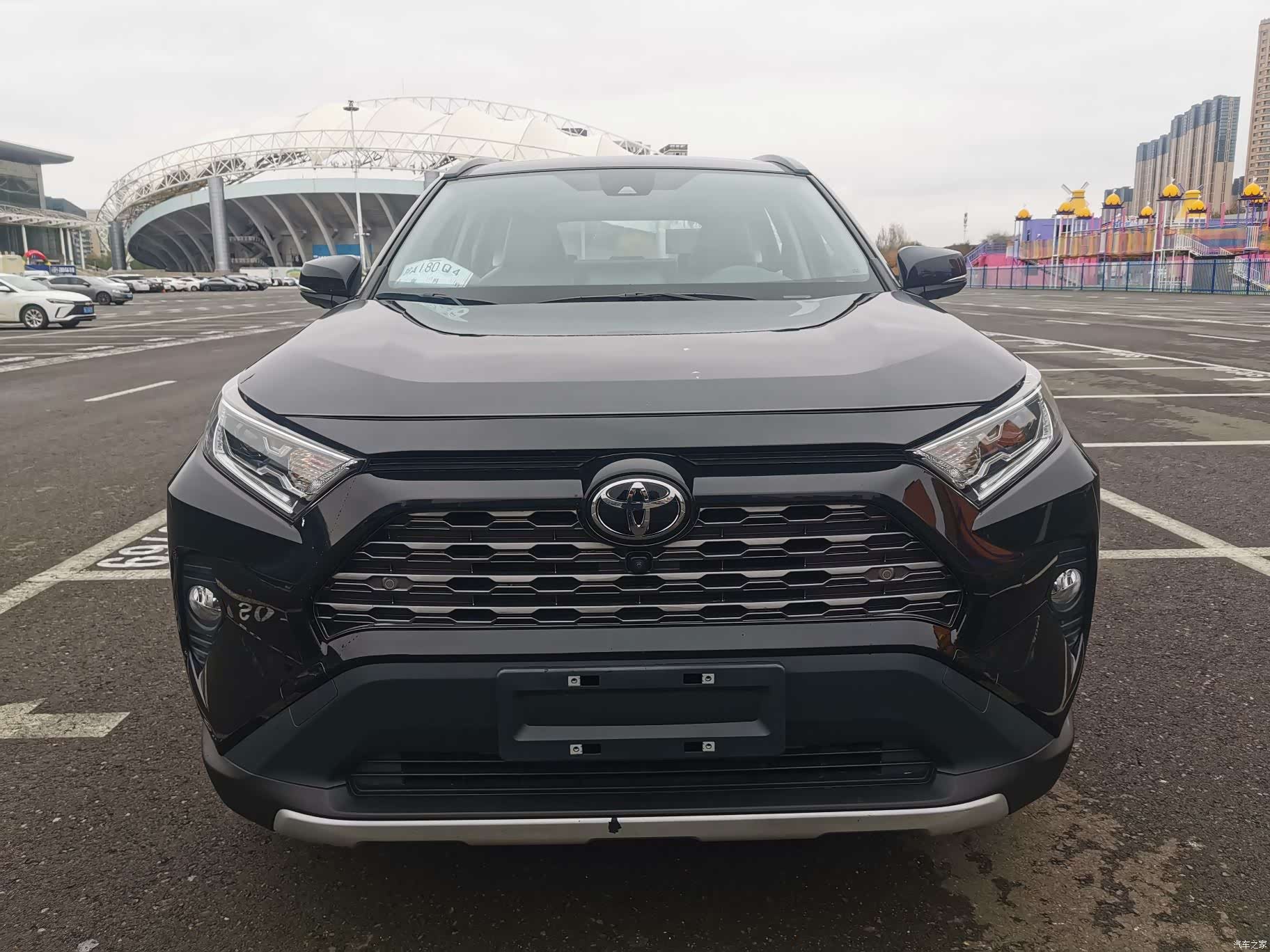 Toyota RAV4, 2022 3