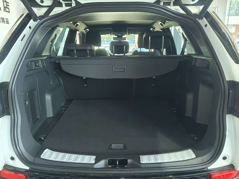 Land Rover Discover sports