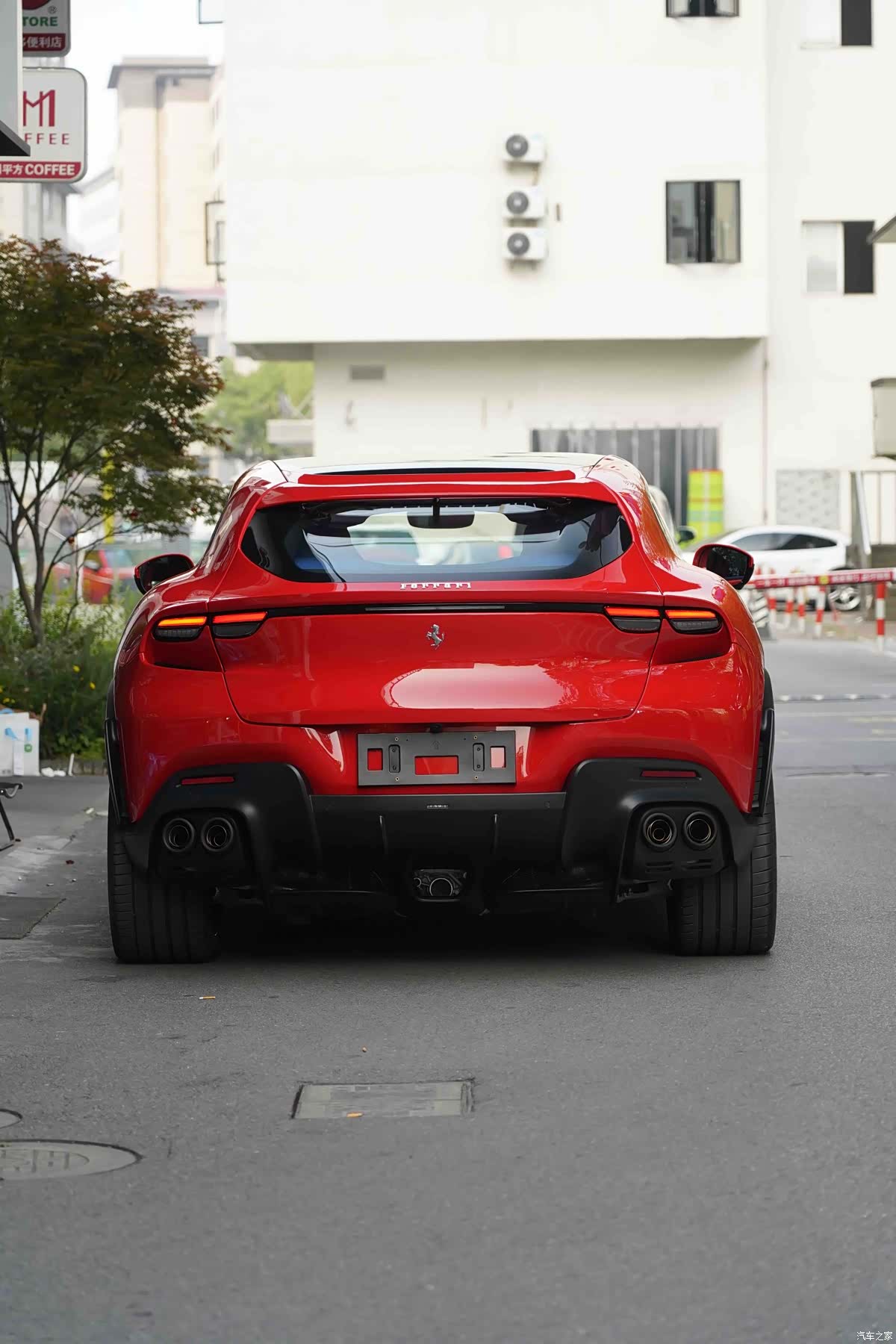 Ferrari Purosangue, 2025 все фото
