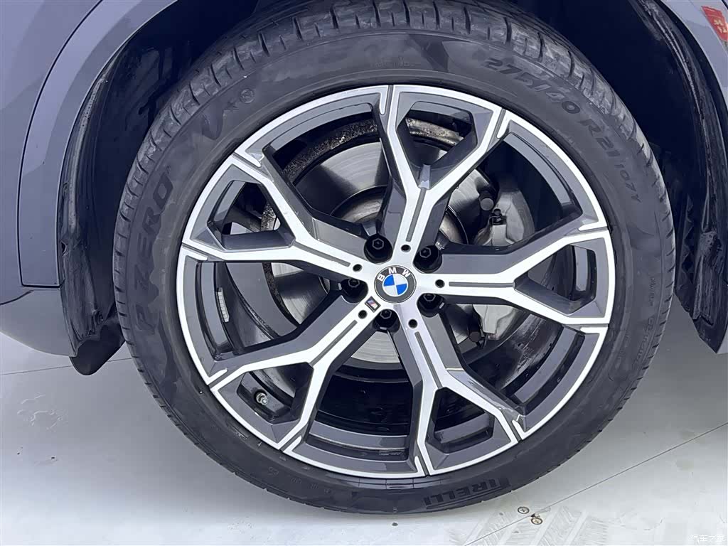 BMW X5, 2024 11