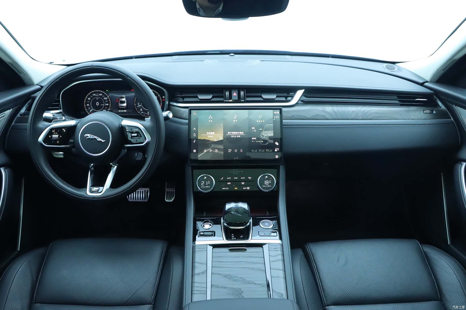 Land Rover P250, 2023 17