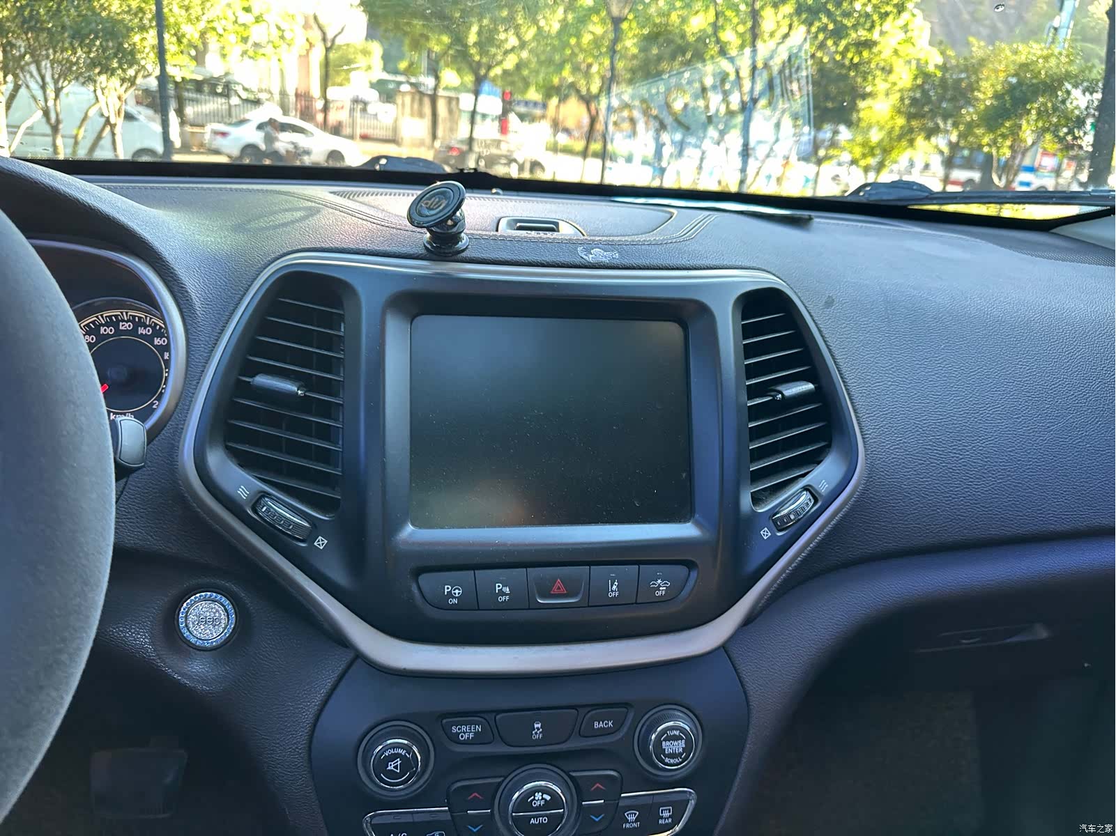 Jeep Cherokee, 2014 11