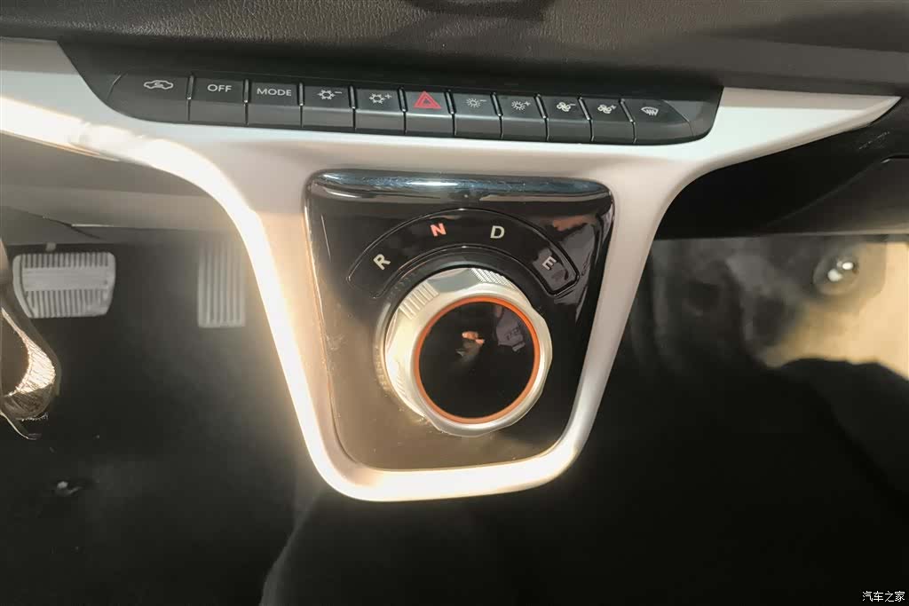 LingTuQiChe 10.36kWh, 2023 16