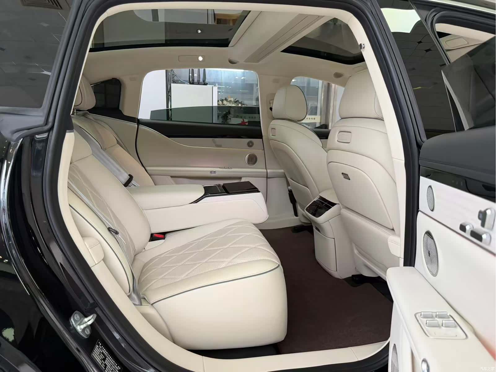 Stelato S9, 2025 11