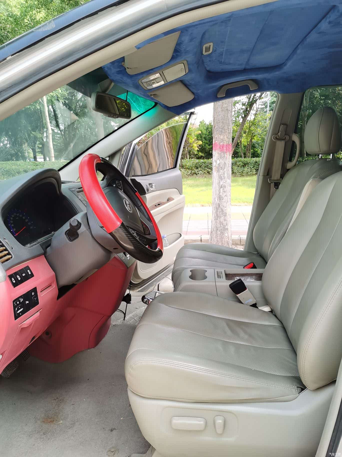BYD M6, 2015 7