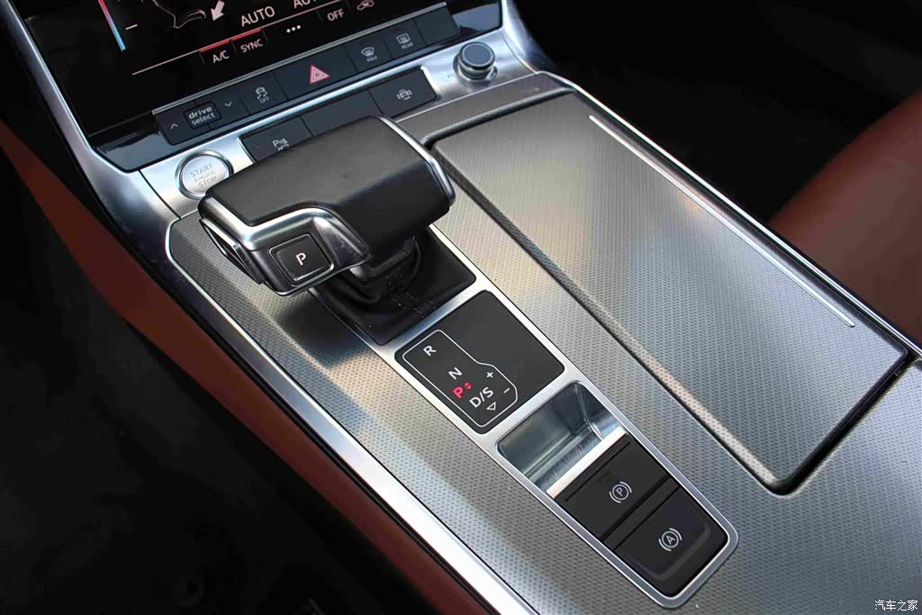 Audi A6L, 2019 8