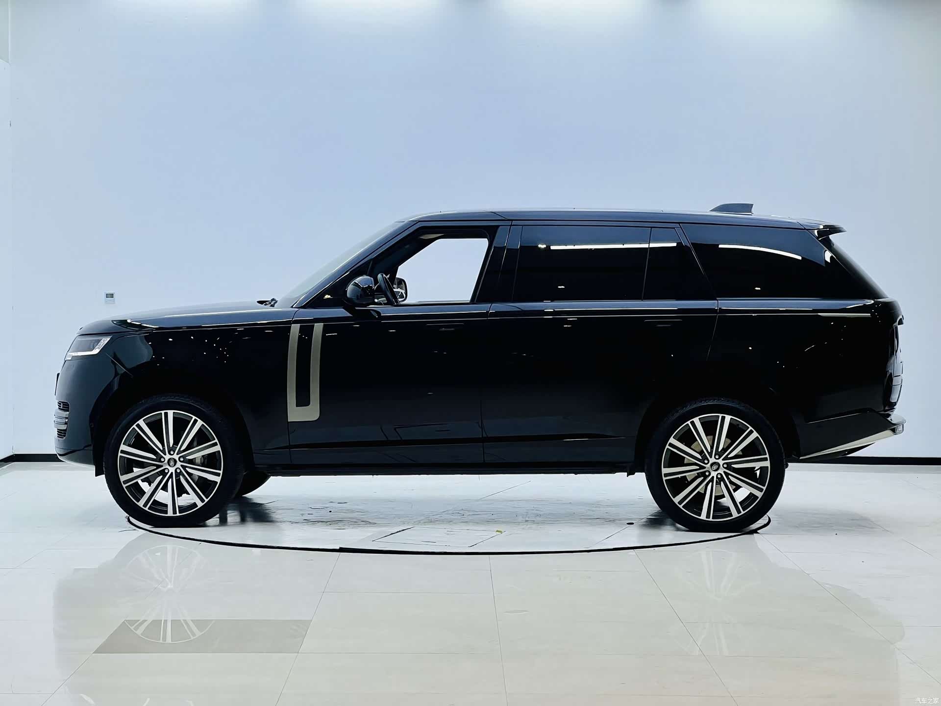 Land Rover Range Rover, 2023 3