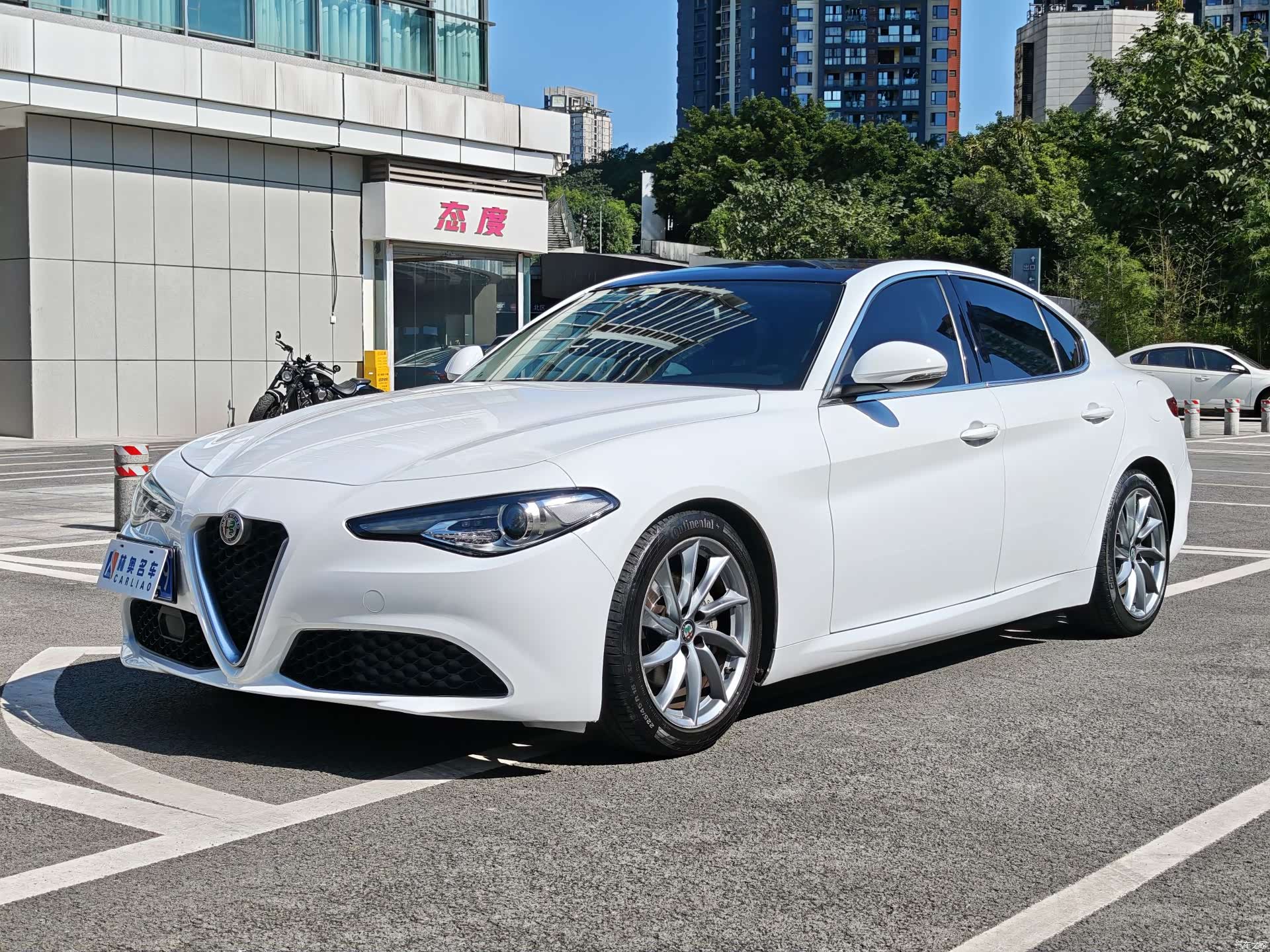 Alfa Romeo Giulia, 2017 3