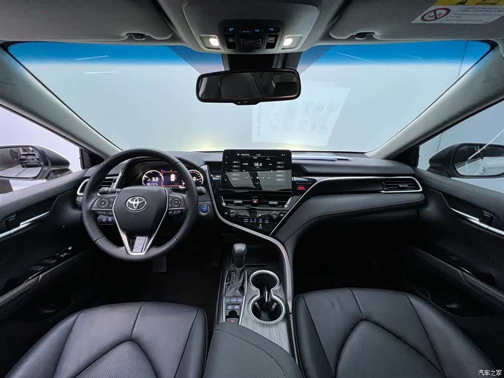 Toyota Camry, 2023 13