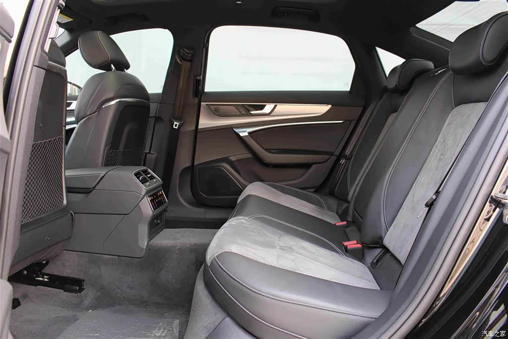 Audi A6L, 2020 13